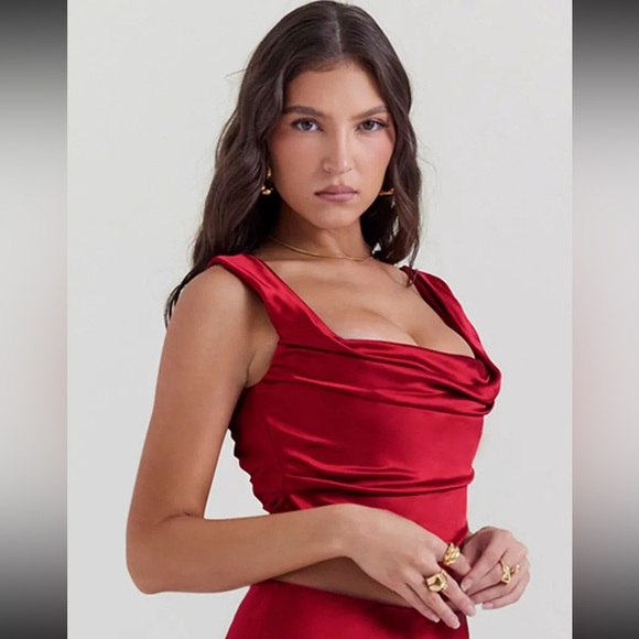 House of CB 'Una' Ruby Lace-Back Corset Satin Top Small - Picture 2 of 15